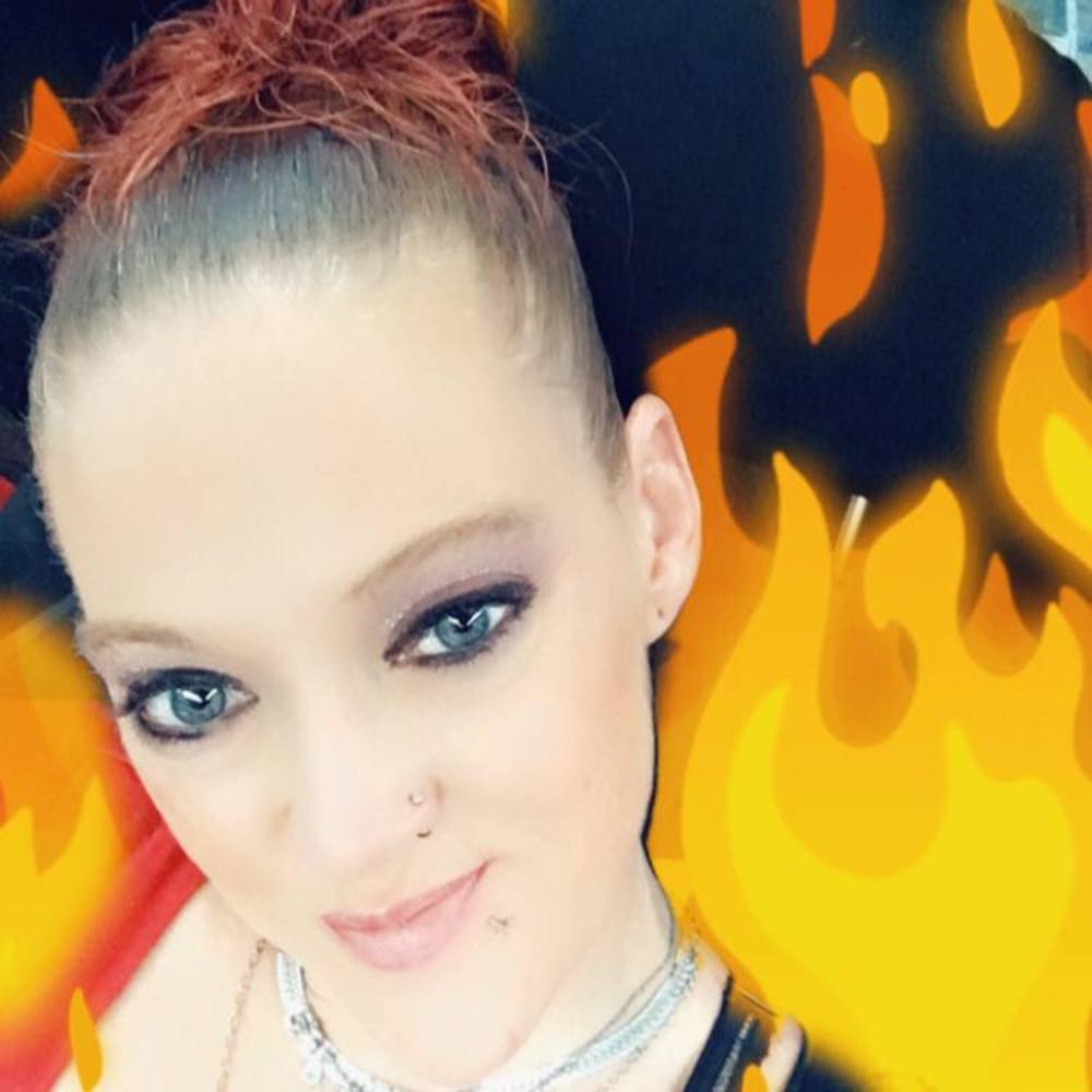 Meet your Posher, Crystal